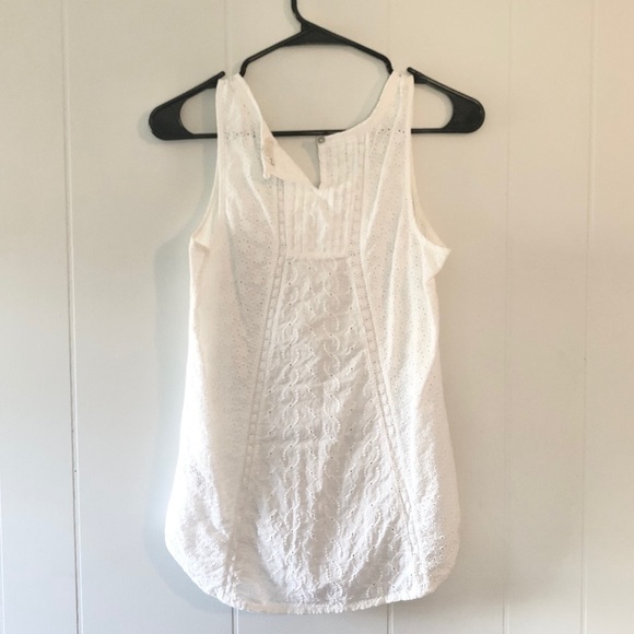 Fat Face Eyelit Tank Top - Picture 2 of 5